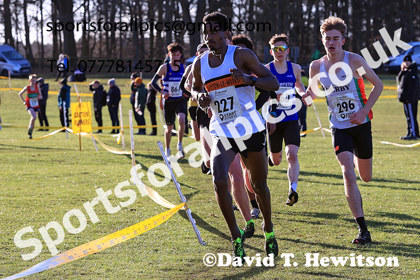 Junior mens 2025 Northern Cross Country Champs, Tatton Park, Knutsford, Cheshire. Photo: David T. Hewitson/Sports for All Pics